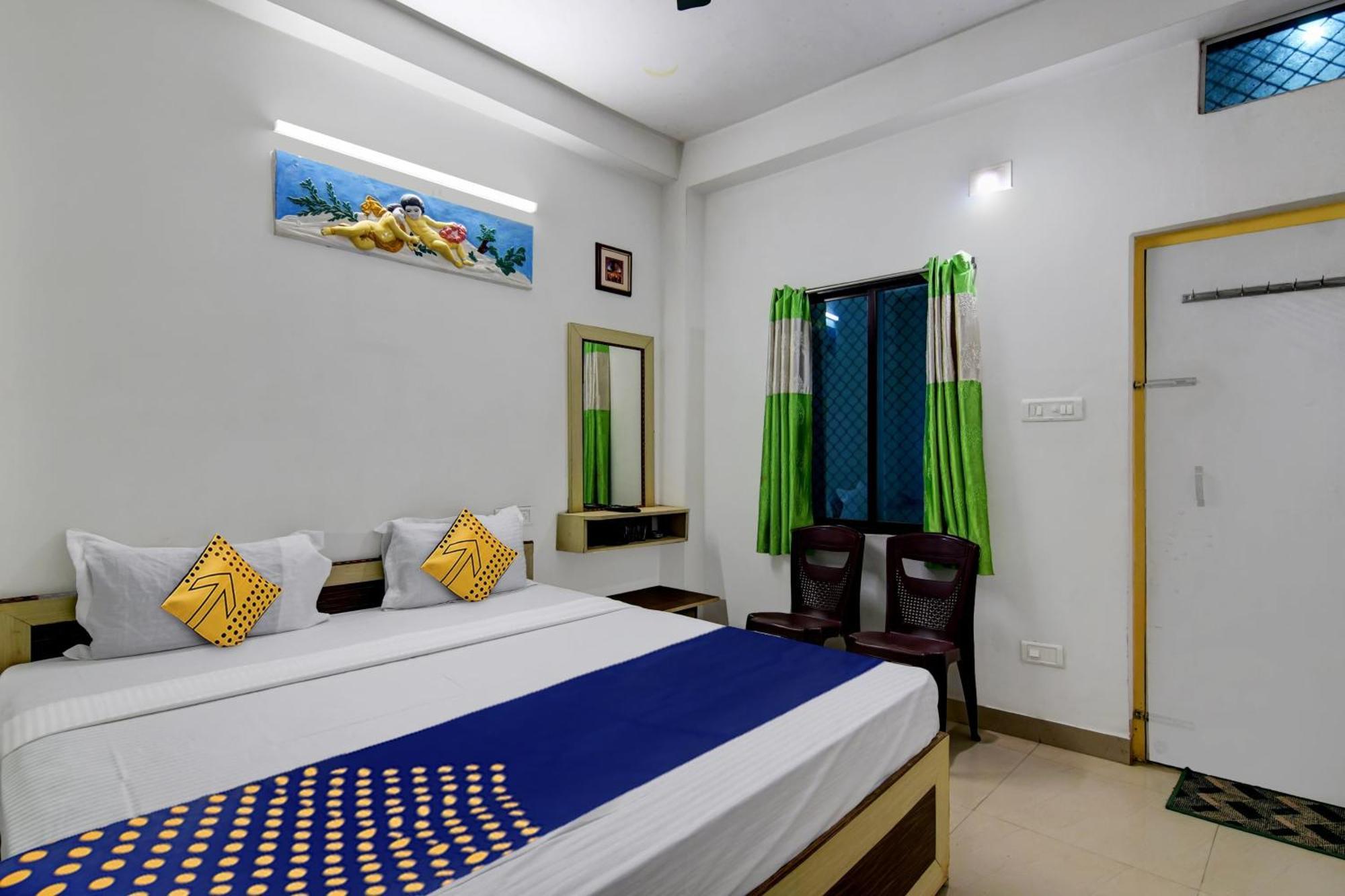 Hotel Spot On Ray Palace Purí Exteriér fotografie